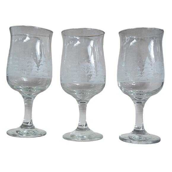 Vintage Christmas Wine Glasses Winter Wonderland Frosted Tulip Hand Blown Set 3 - Picture 5 of 7
